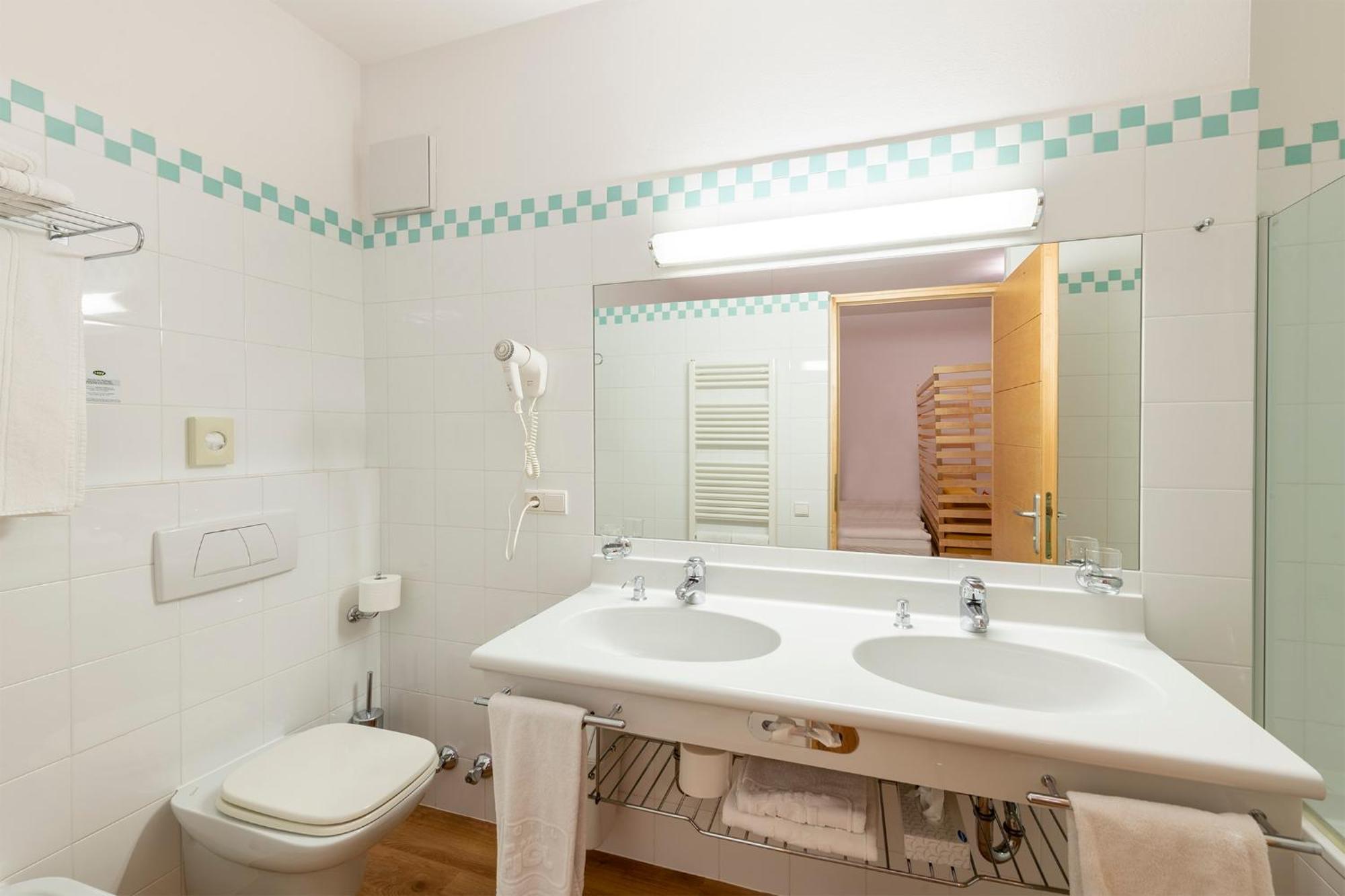 Hotel Figl ***S Bolzano Esterno foto